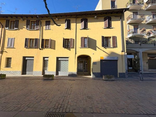 appartamento in vendita a Villasanta in zona La Santa