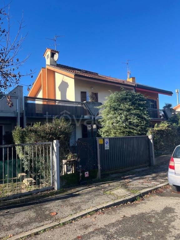 casa indipendente in vendita a Villasanta