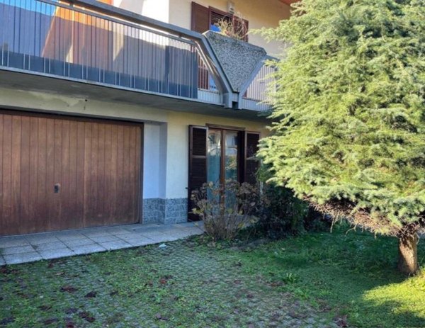 casa indipendente in vendita a Villasanta in zona Sant'Alessandro