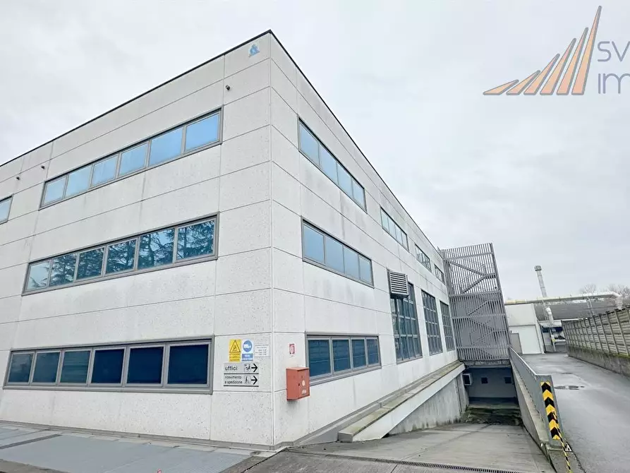 casale in vendita a Villasanta in zona La Santa