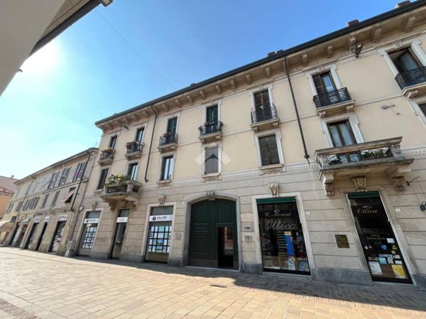 appartamento in vendita a Villasanta in zona La Santa