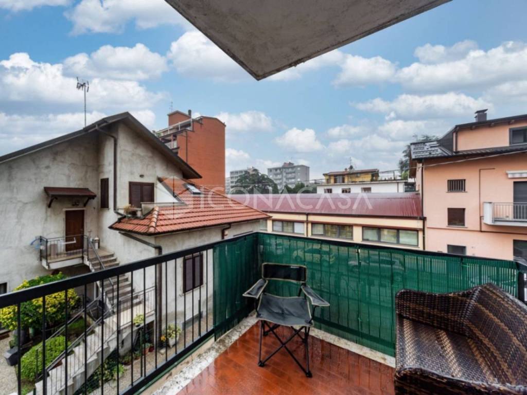 appartamento in vendita a Villasanta