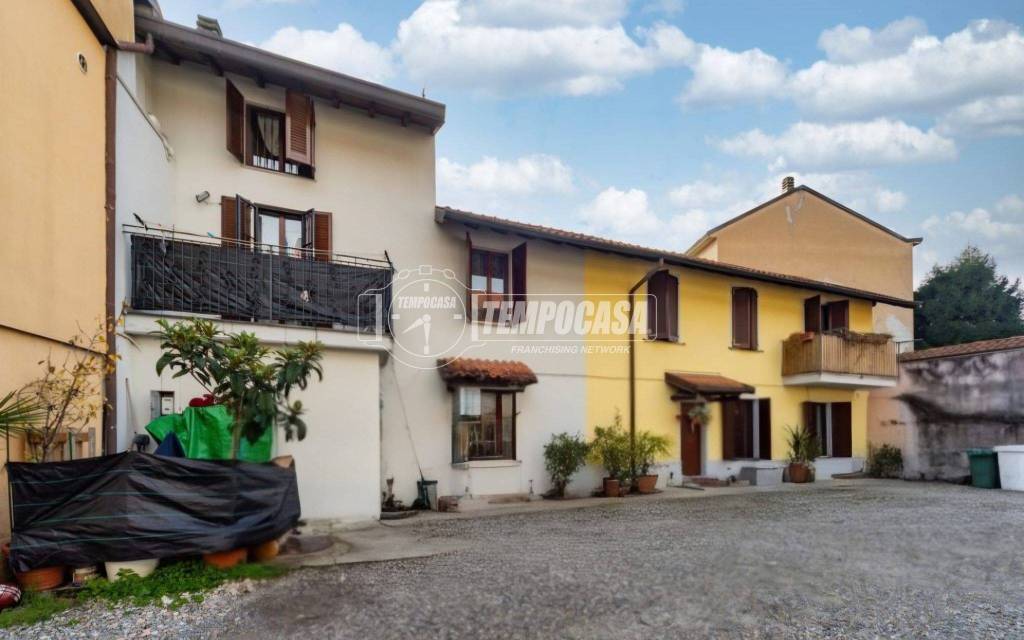 appartamento in vendita a Villasanta