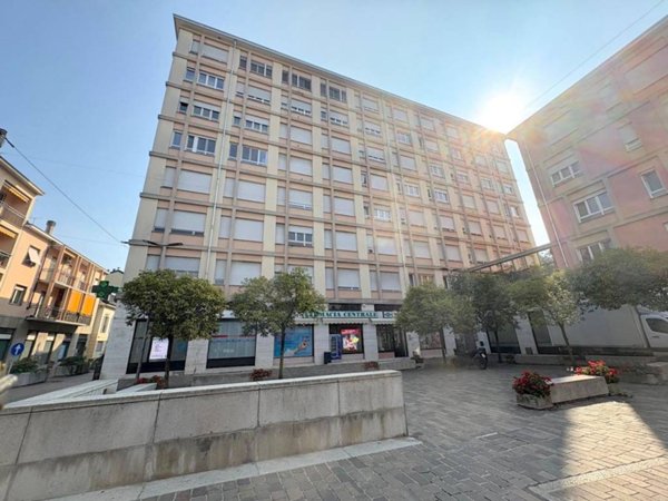 appartamento in vendita a Villasanta in zona La Santa