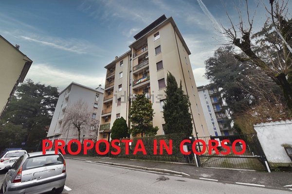 appartamento in vendita a Villasanta