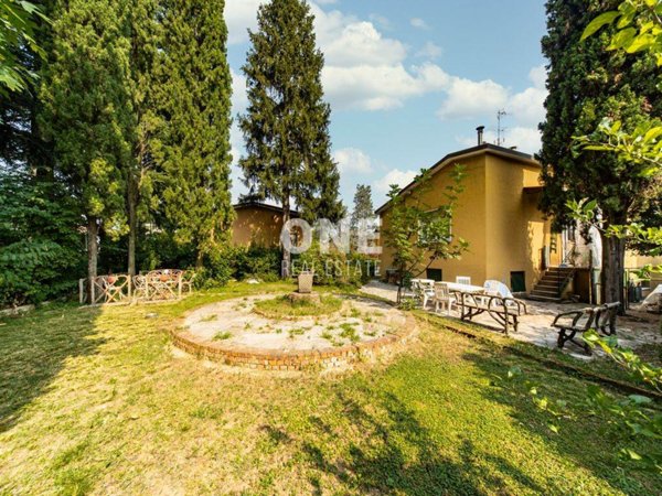 casa indipendente in vendita a Villasanta