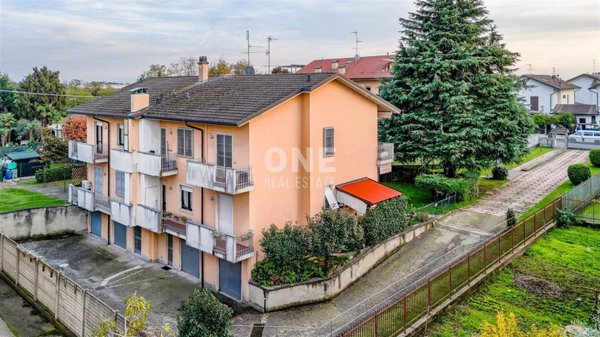 appartamento in vendita a Villasanta in zona San Fiorano