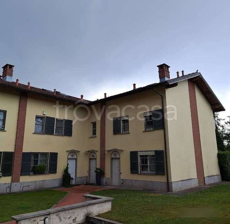 casa indipendente in vendita a Villasanta