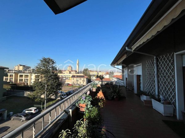 appartamento in vendita a Villasanta in zona La Santa