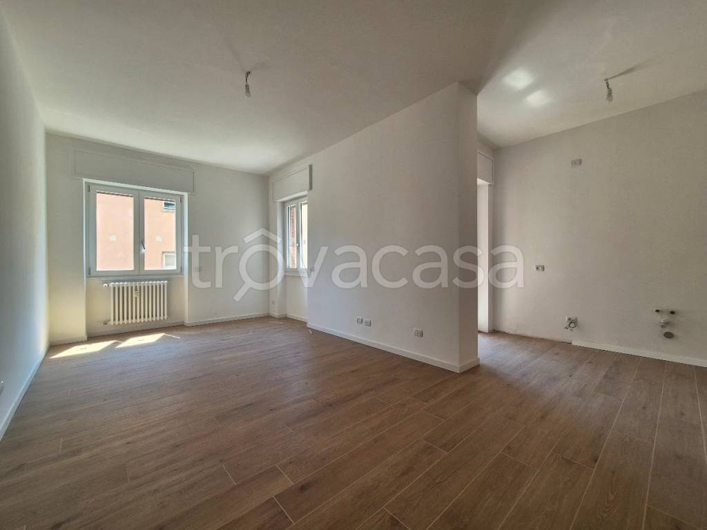 appartamento in vendita a Villasanta in zona La Santa