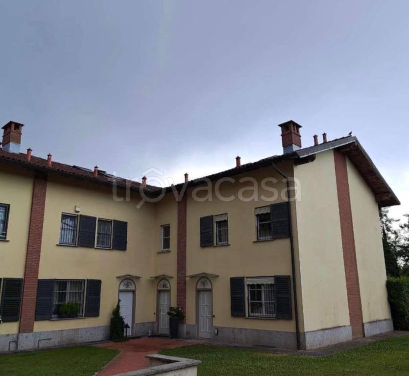 casa indipendente in vendita a Villasanta