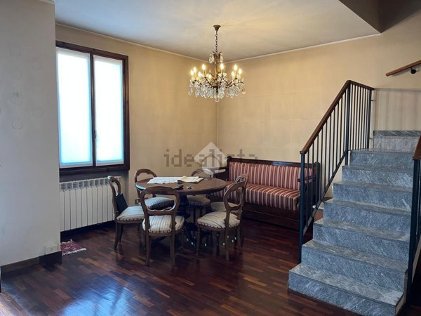 appartamento in vendita a Villasanta