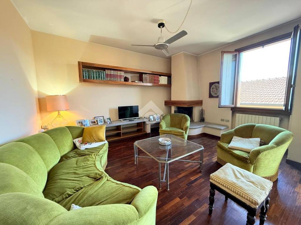 appartamento in vendita a Villasanta in zona La Santa