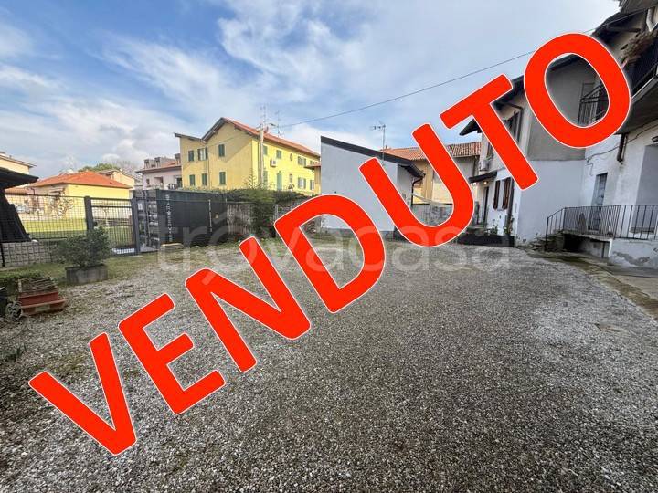 appartamento in vendita a Villasanta in zona San Fiorano