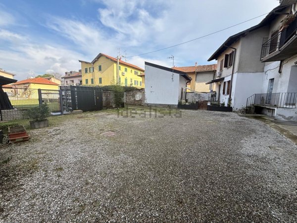 appartamento in vendita a Villasanta