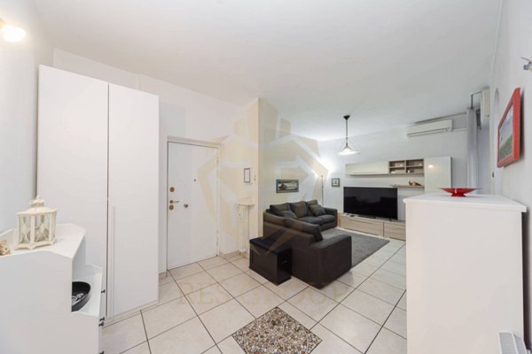 appartamento in vendita a Villasanta in zona La Santa