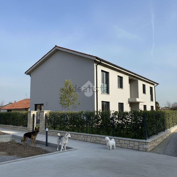 appartamento in vendita a Villasanta in zona La Santa