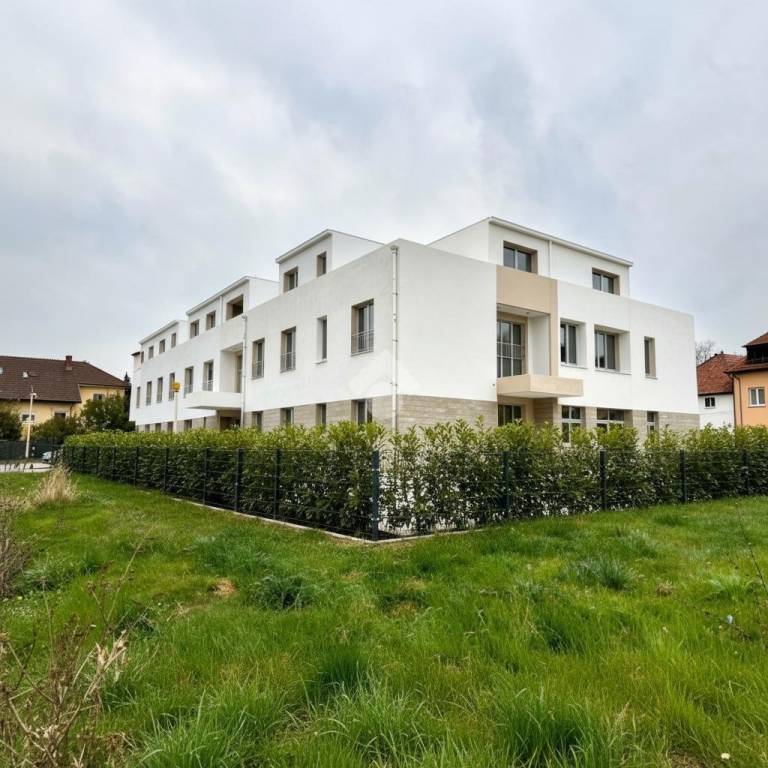 appartamento in vendita a Villasanta in zona La Santa