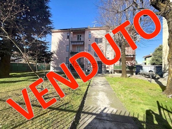 appartamento in vendita a Villasanta in zona San Fiorano