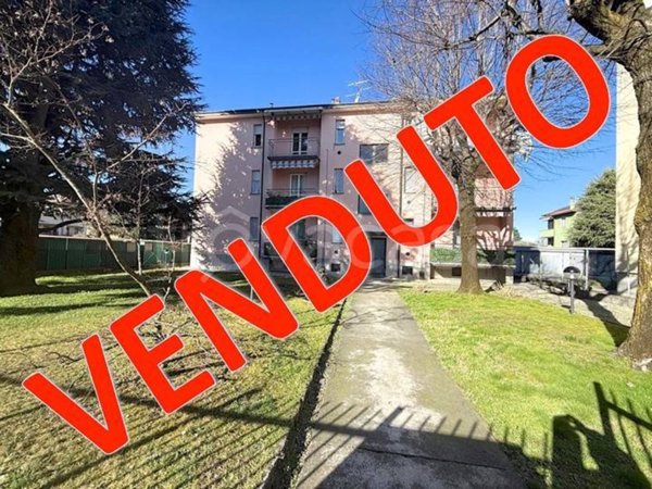 appartamento in vendita a Villasanta in zona San Fiorano