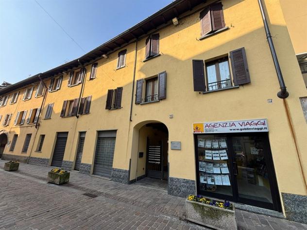 negozio in vendita a Villasanta in zona La Santa