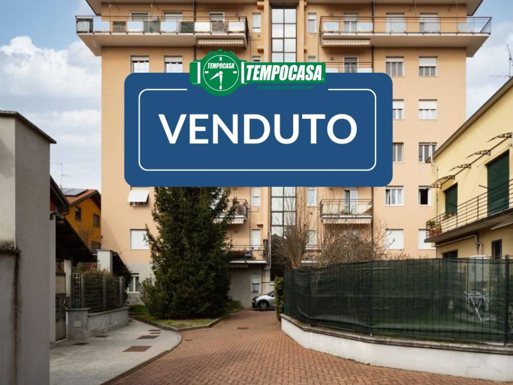 appartamento in vendita a Villasanta in zona La Santa
