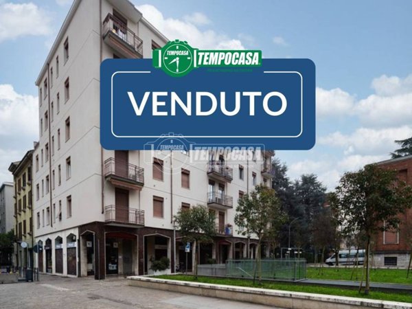 appartamento in vendita a Villasanta in zona La Santa