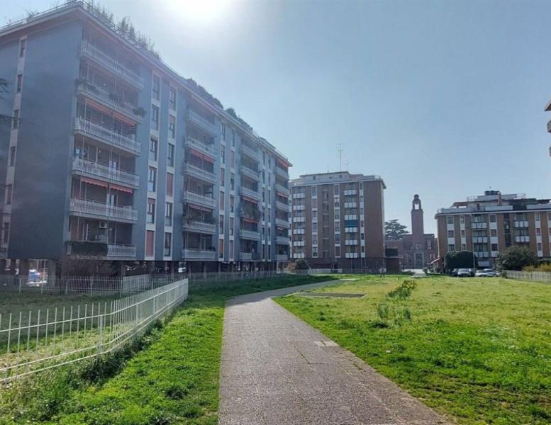 appartamento in vendita a Villasanta in zona La Santa