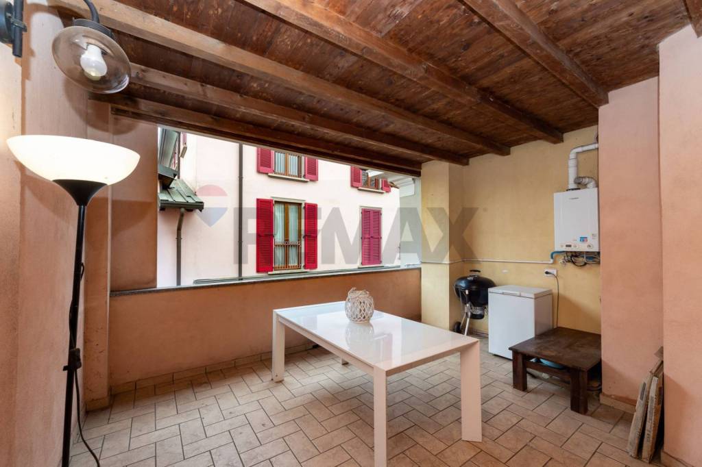 appartamento in vendita a Villasanta