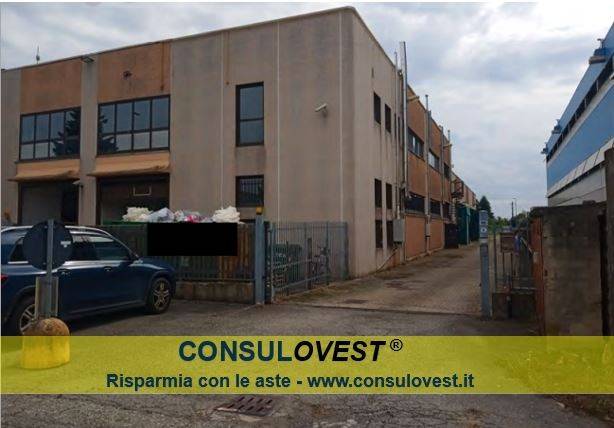 capannone in vendita a Villasanta in zona San Fiorano