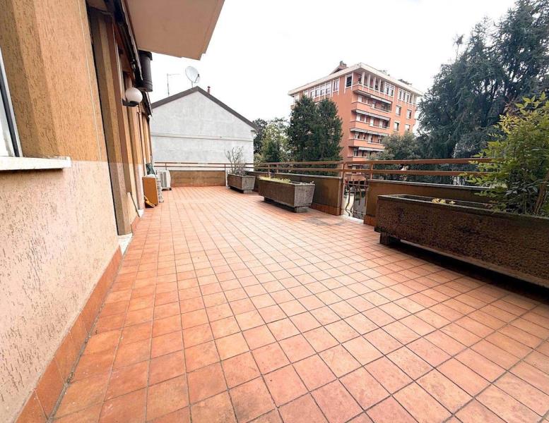 appartamento in vendita a Villasanta in zona La Santa