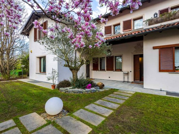 casa indipendente in vendita a Villasanta