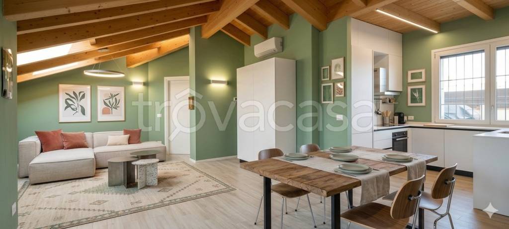 appartamento in vendita a Villasanta in zona La Santa