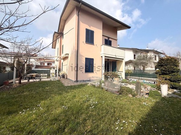 quadrivano in vendita a Villasanta