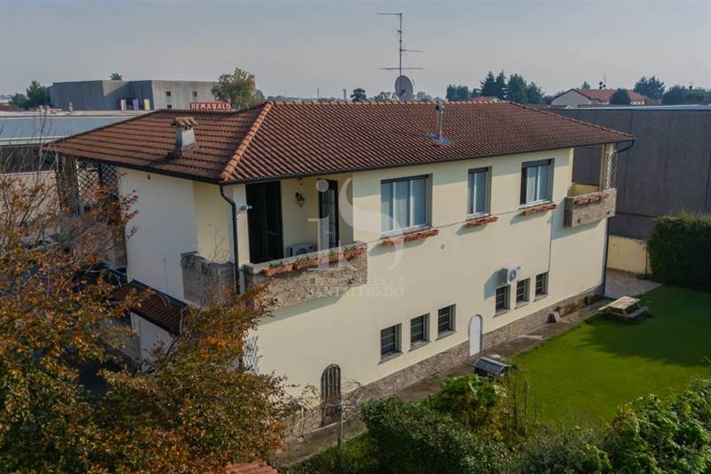 ufficio in vendita a Villasanta