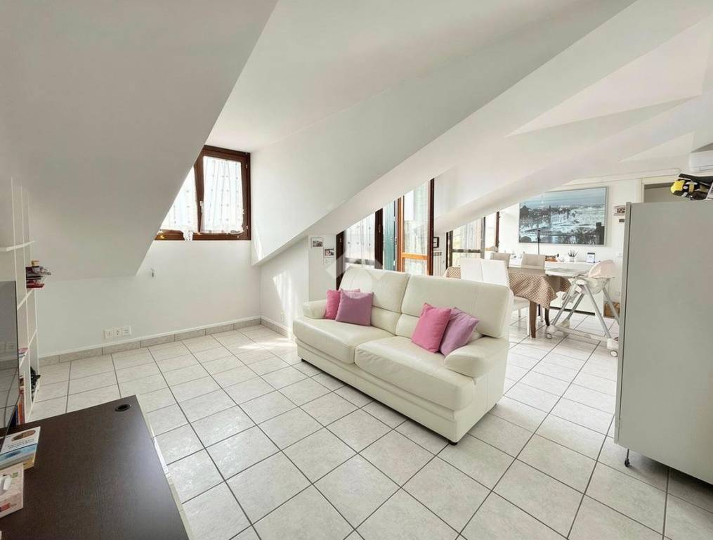 appartamento in vendita a Villasanta