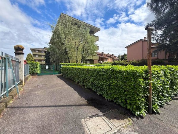 appartamento in vendita a Villasanta