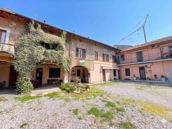 appartamento in vendita a Villasanta in zona San Fiorano