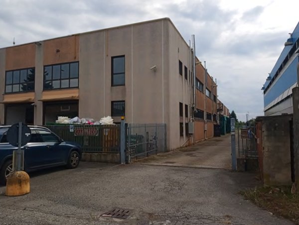 capannone in vendita a Villasanta in zona San Fiorano