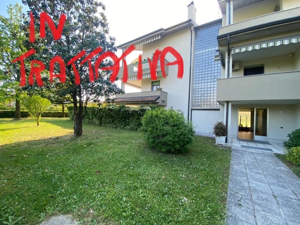 appartamento in vendita a Villasanta in zona Sant'Alessandro