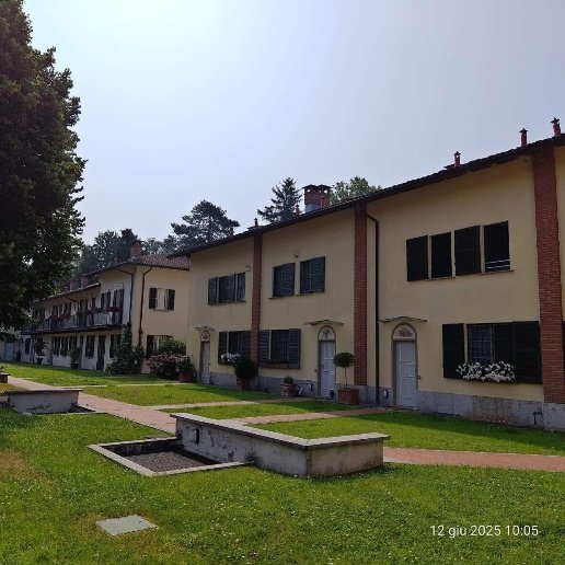 casa indipendente in vendita a Villasanta in zona Sant'Alessandro