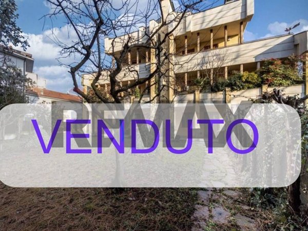 appartamento in vendita a Villasanta in zona La Santa