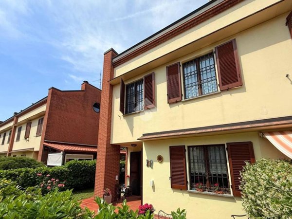 casa indipendente in vendita a Villasanta in zona Sant'Alessandro