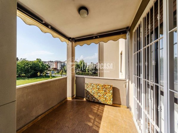 appartamento in vendita a Villasanta in zona Sant'Alessandro