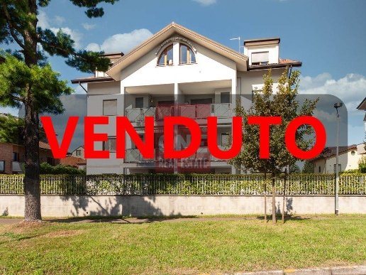 appartamento in vendita a Villasanta in zona La Santa
