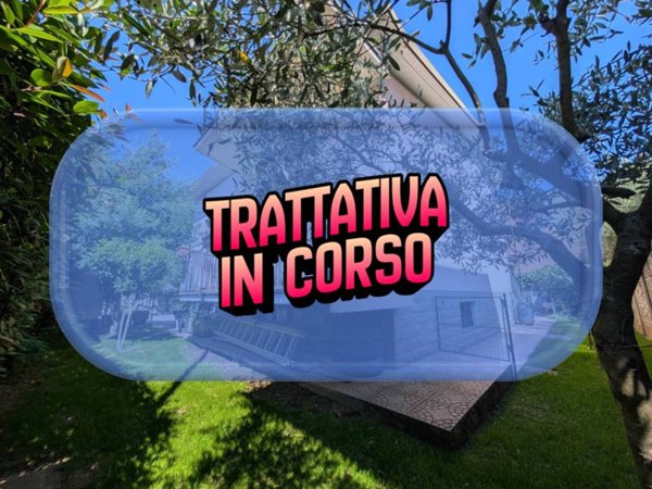 casa indipendente in vendita a Villasanta in zona Sant'Alessandro