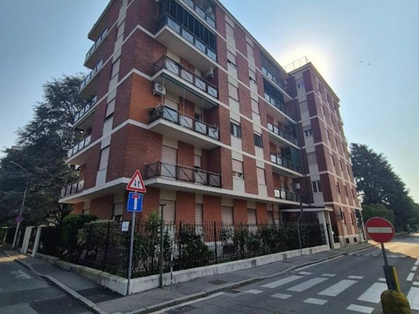 appartamento in vendita a Villasanta in zona La Santa