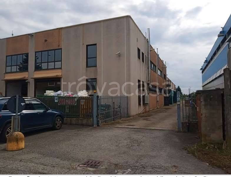 capannone in vendita a Villasanta in zona San Fiorano