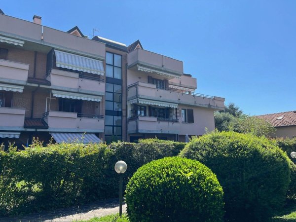 appartamento in vendita a Villasanta in zona Sant'Alessandro
