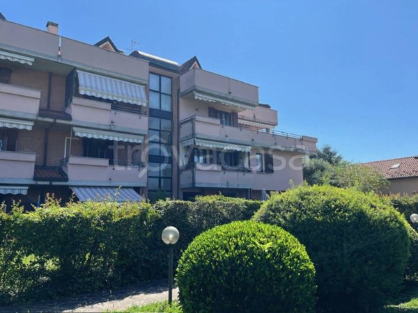 appartamento in vendita a Villasanta in zona Sant'Alessandro